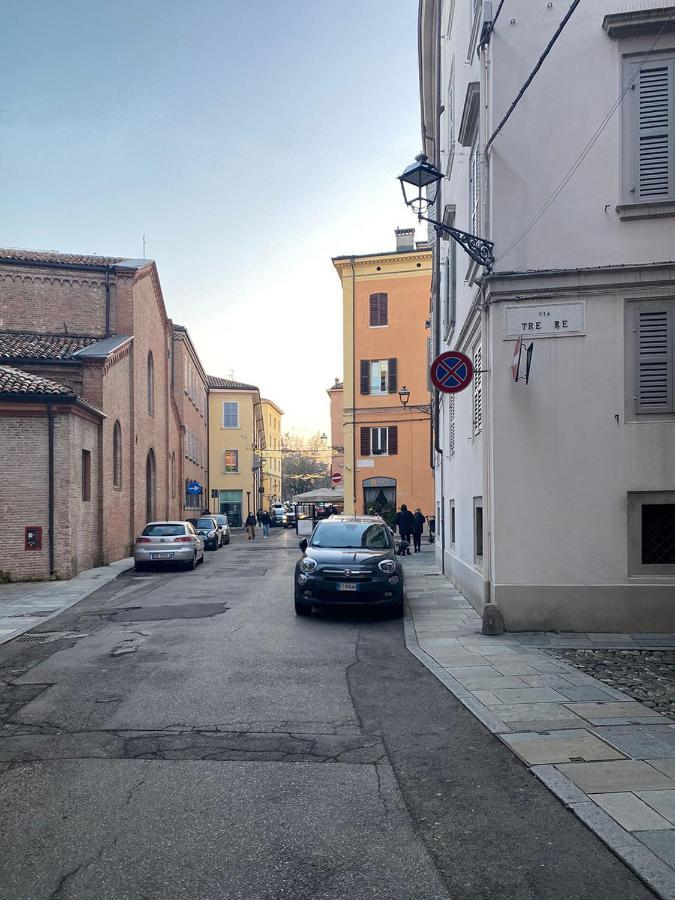 Empire - Guest house Modena
